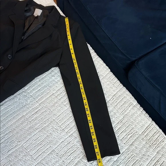Halogen cropped three button black blazer jacket - Picture 6 of 10